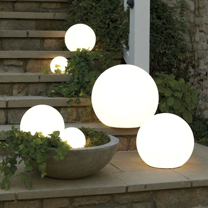 Spherical Garden Light – 16-Colour Remote-Control Outdoor Orb Light