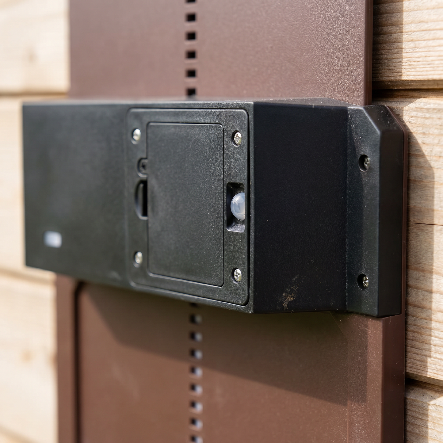 Poultry Guardian | Automatic Chicken Coop Door with Light Sensor & Weatherproof Design | Effortless Chicken Security