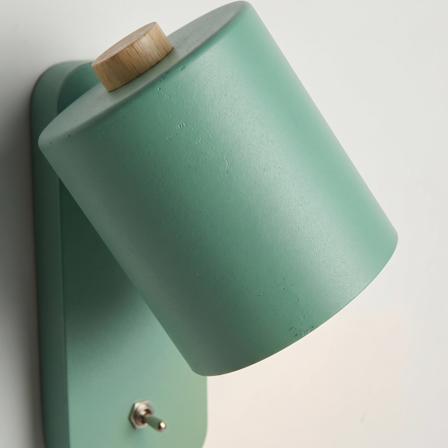 Adjustable Wall Lamp with Integrated Switch & Angled Head | Modern Design for Focused Reading Light