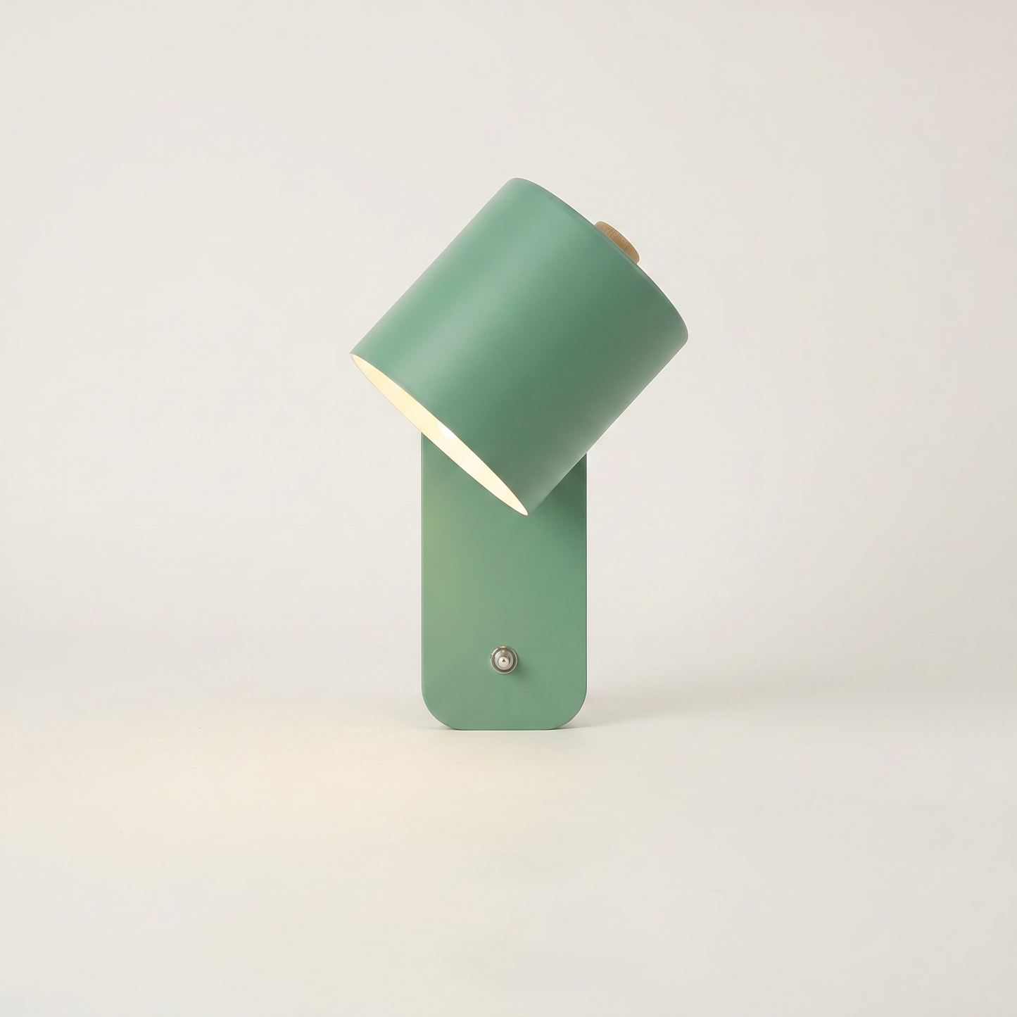 Adjustable Wall Lamp with Integrated Switch & Angled Head | Modern Design for Focused Reading Light