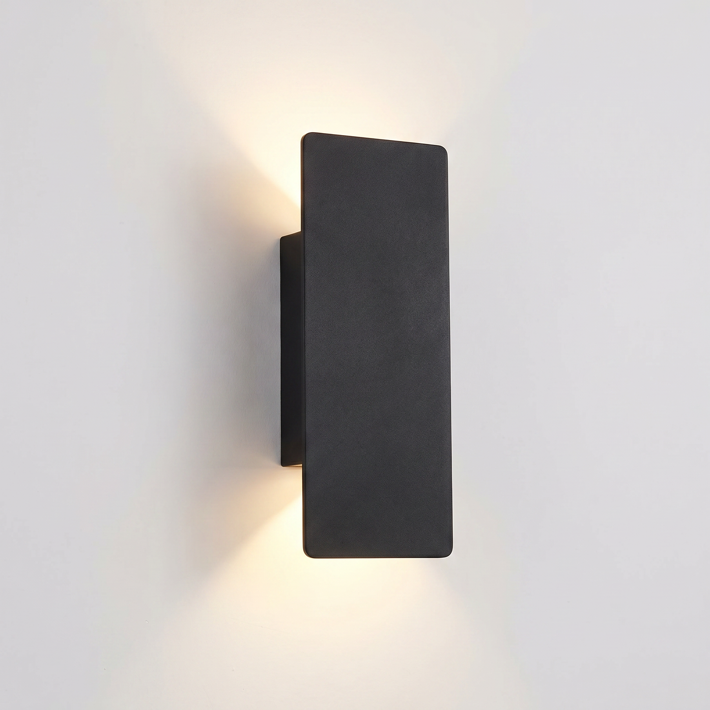 Modern Weatherproof Aluminum Outdoor Wall Lantern