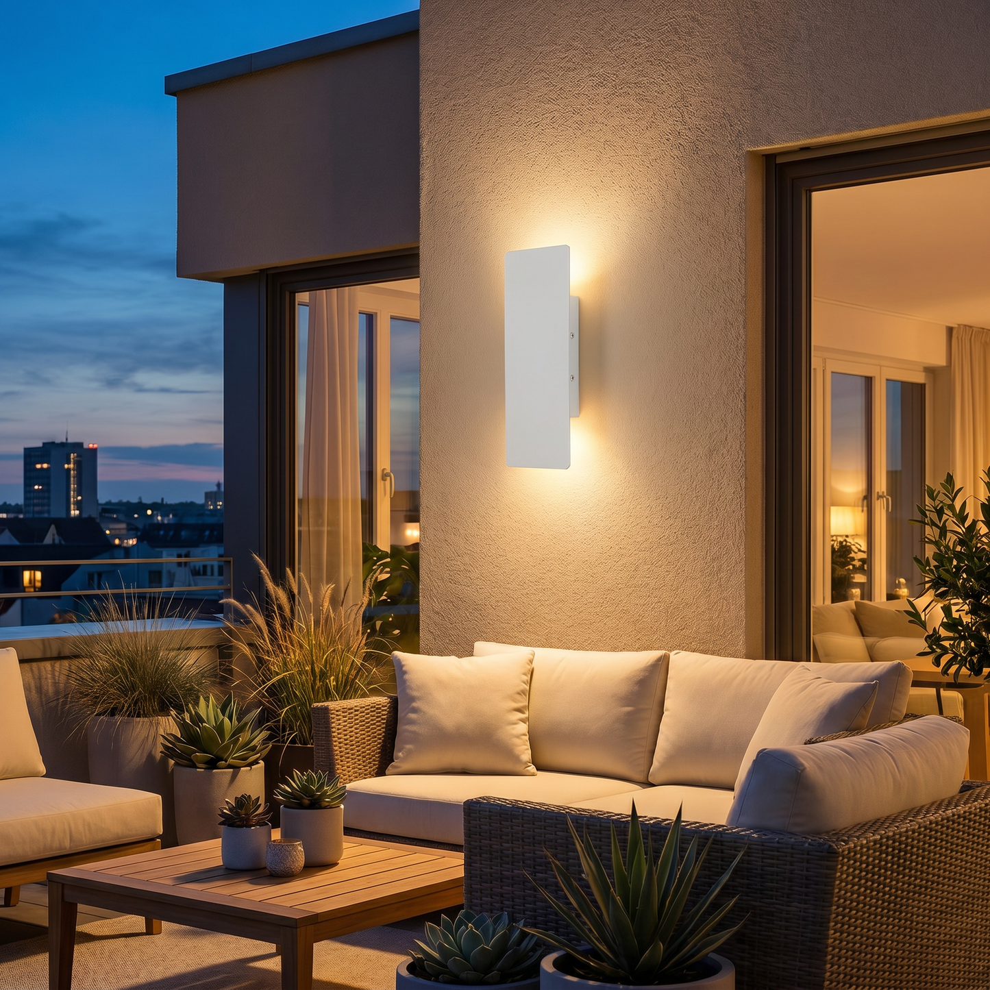 Modern Weatherproof Aluminum Outdoor Wall Lantern